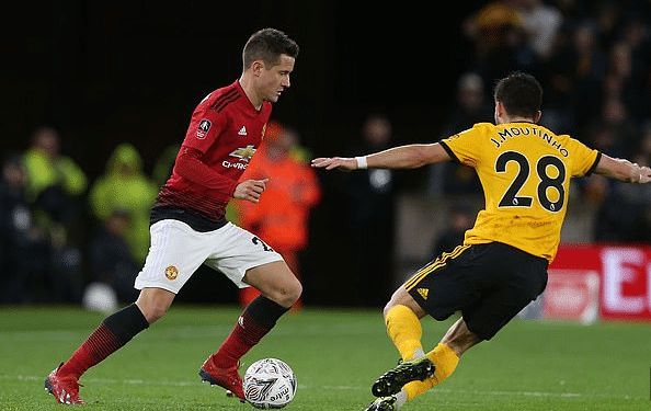 己球队的支 己球队的支